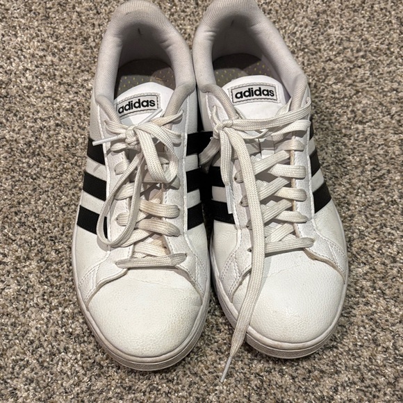 Adidas Classic White Sneakers with Black Stripes - Picture 1 of 5